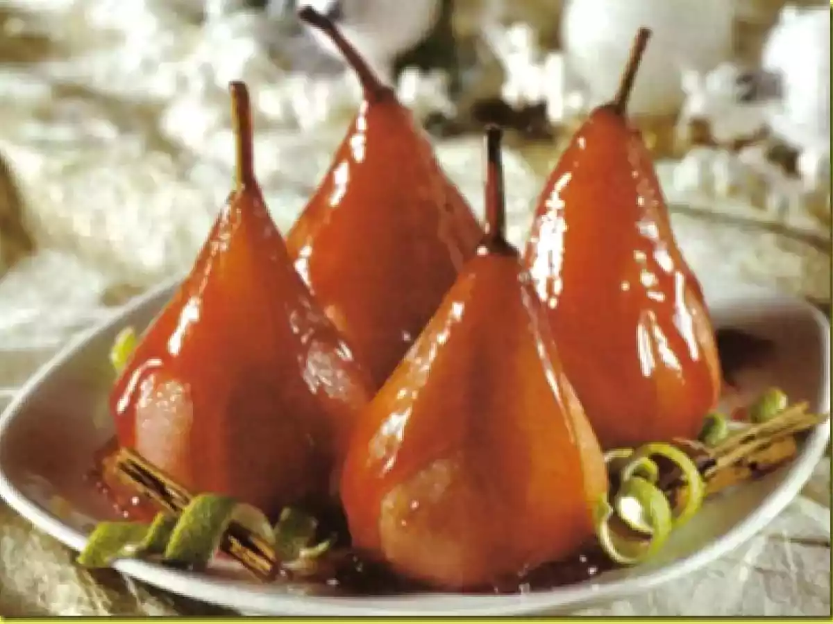 Una ricetta, due idee: le pere al vino e le pere al cioccolato. - foto 2