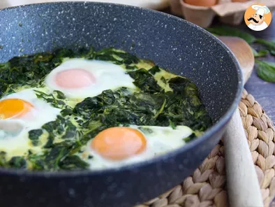 Uova e spinaci, la ricetta perfetta per una cena veloce - foto 4
