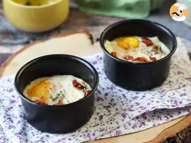 Uova in cocotte con friggitrice ad aria: una sfiziosa ricetta vegetariana facile da preparare - foto 3