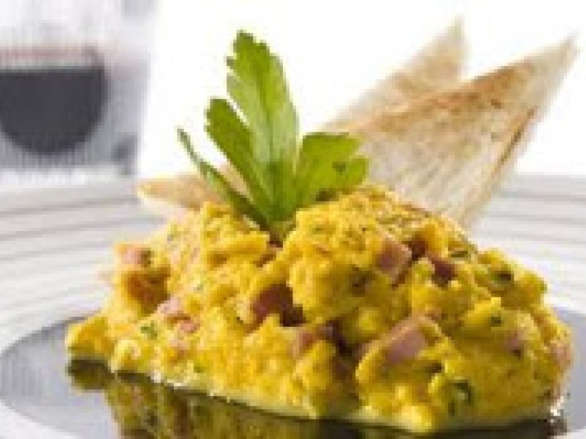 Uova strapazzate con prosciutto cotto