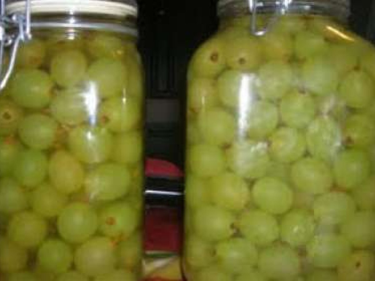 Uva sotto grappa