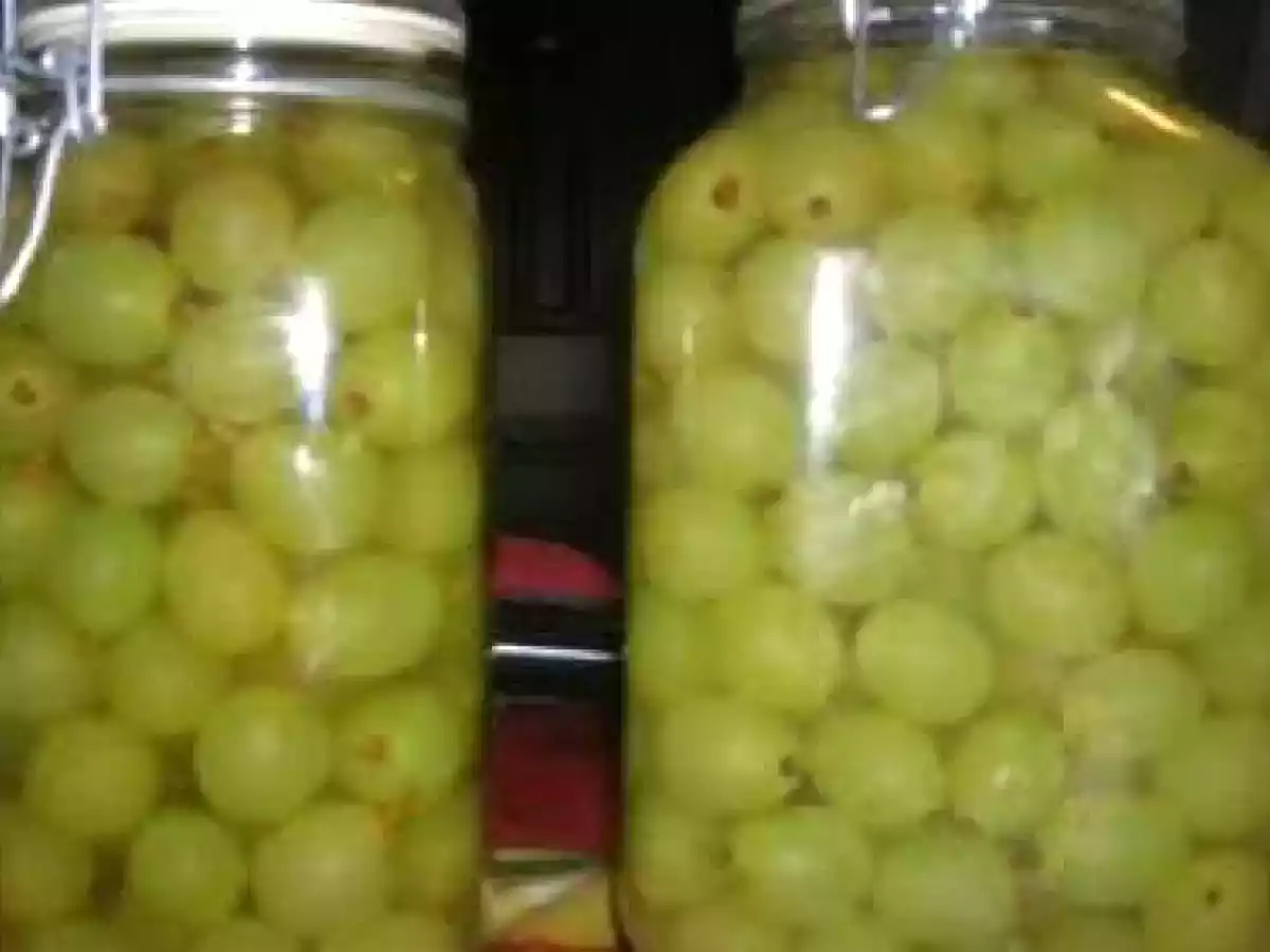 Uva sotto grappa