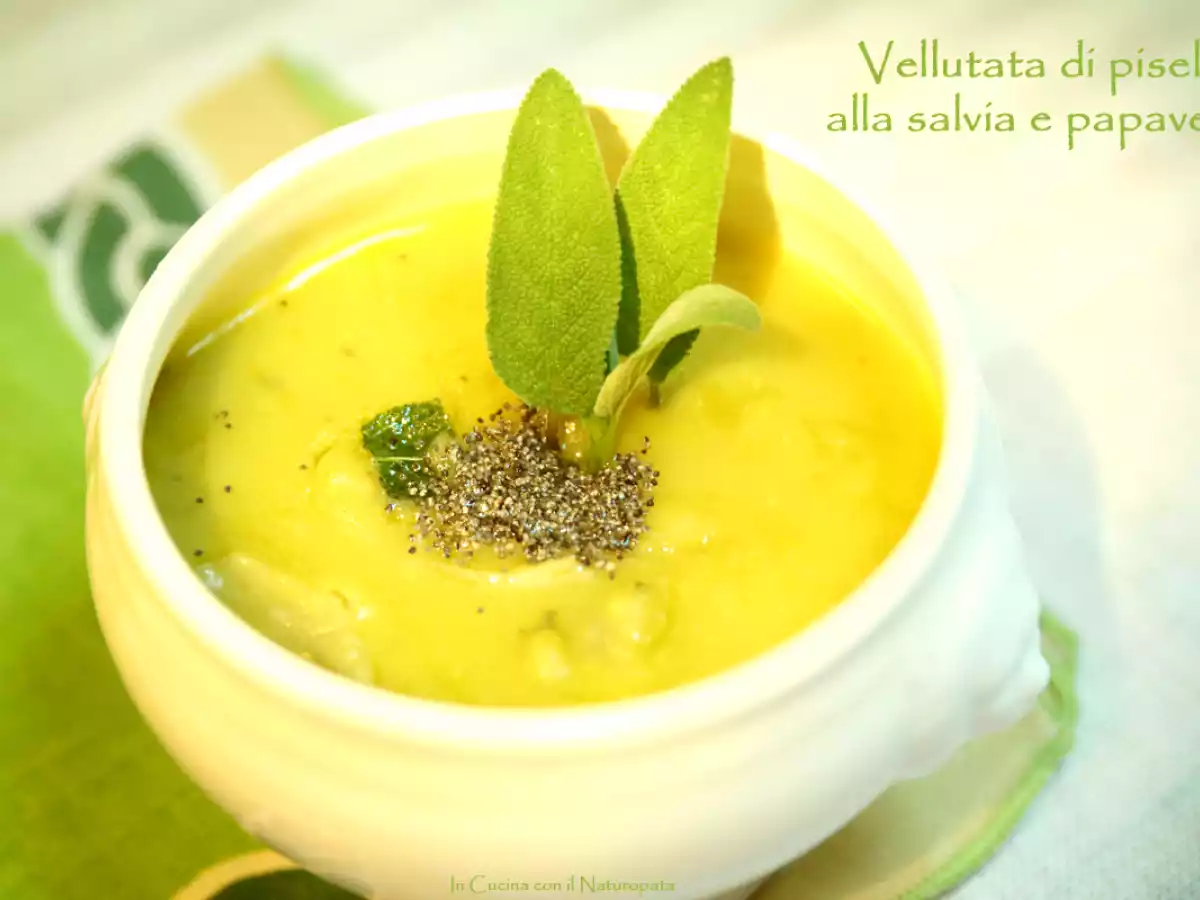 Vellutata di piselli alla salvia