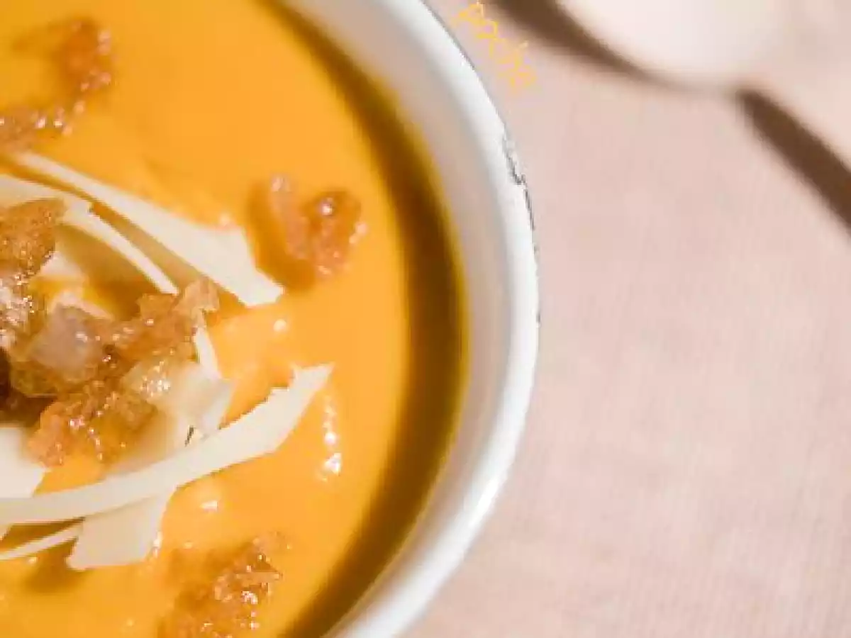 Vellutata di zucca con cipolle caramellate - foto 2