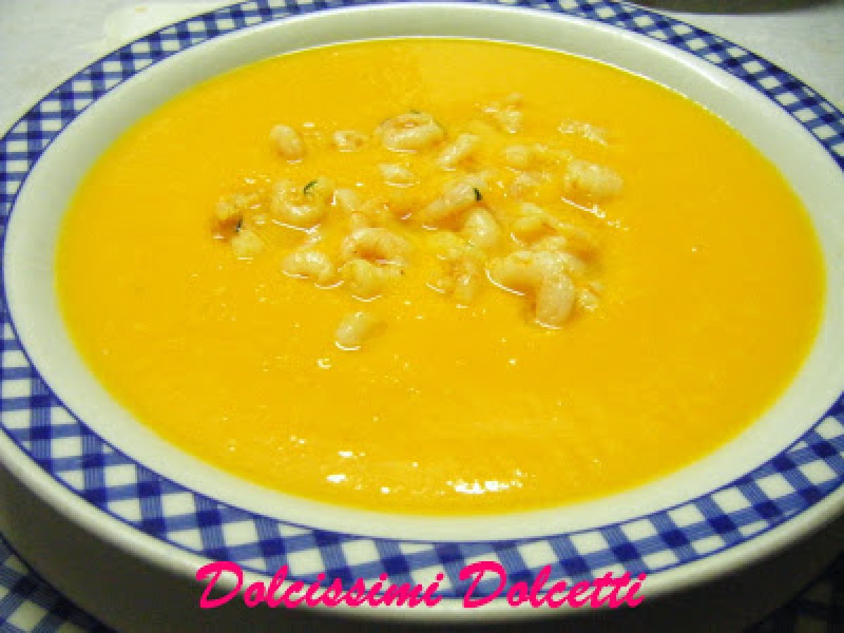 Vellutata di zucca con gamberetti e curcuma - foto 3