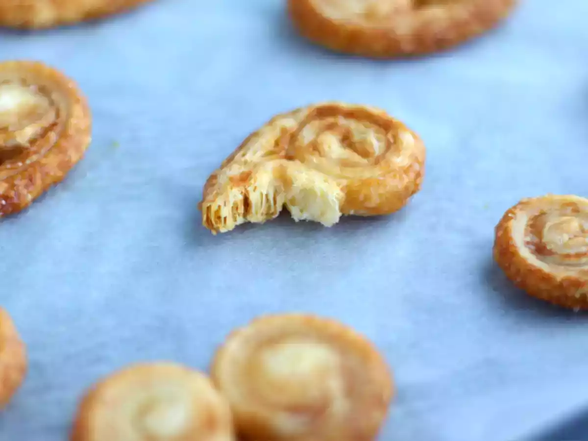 Ventagli di sfoglia, la ricetta rapida e sfiziosa che tutti preparano a casa - foto 4