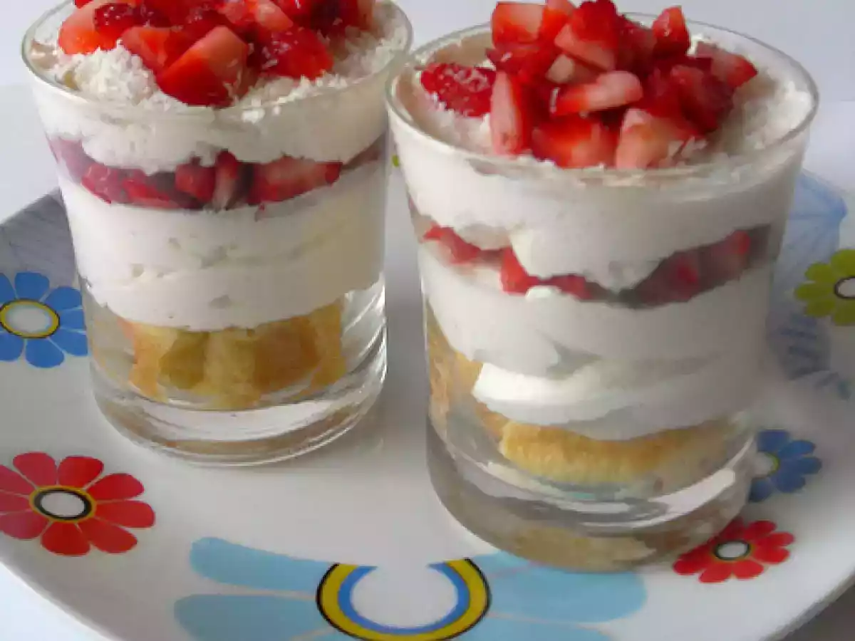 Verrine di tiramisù alle fragole - foto 2