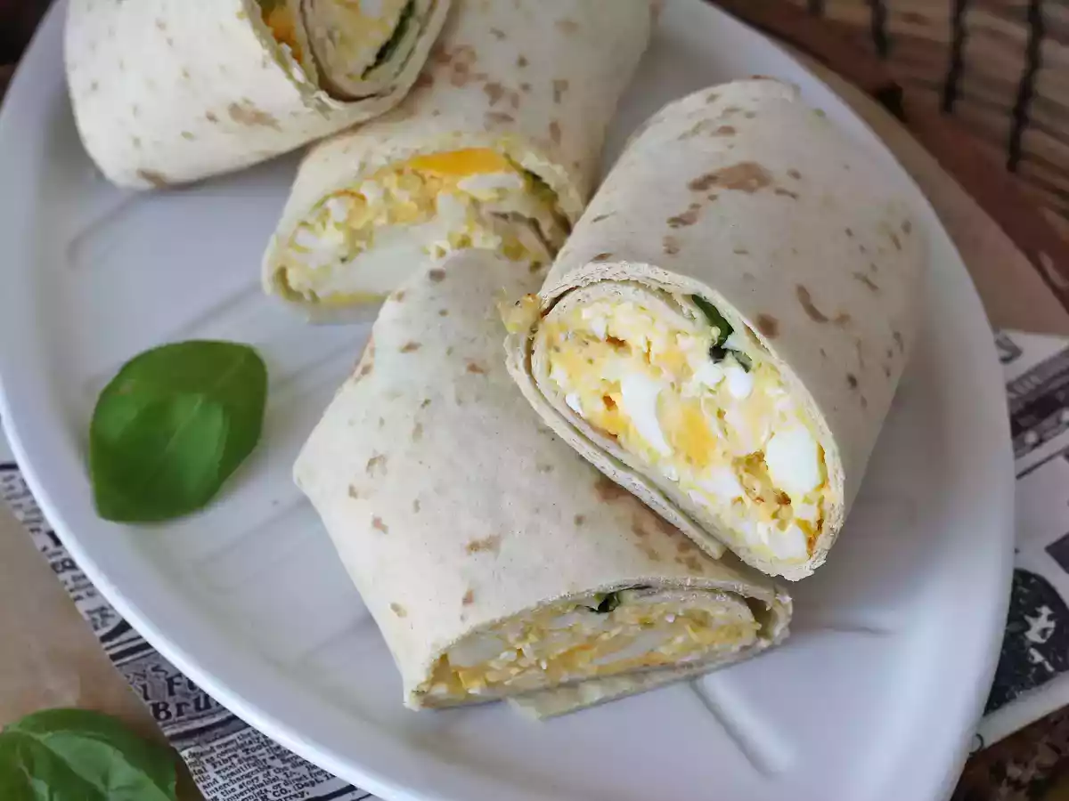 Wrap super proteico con uova e feta - foto 2