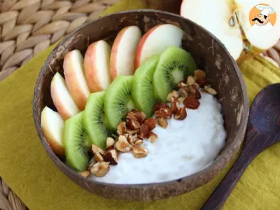 Yogurt al cocco, mela, kiwi e nocciole - Merenda sana ed equilibrata - foto 3