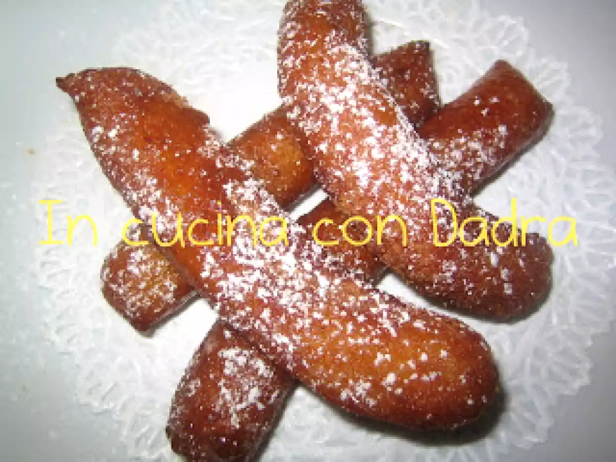 Zeppole o crispelle di riso con il miele ricetta catanese