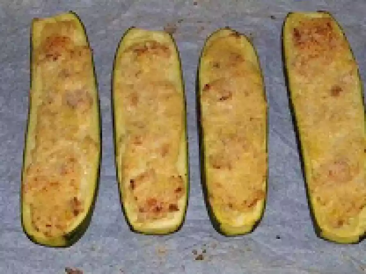 Zucchine ripiene di tonno e ricotta