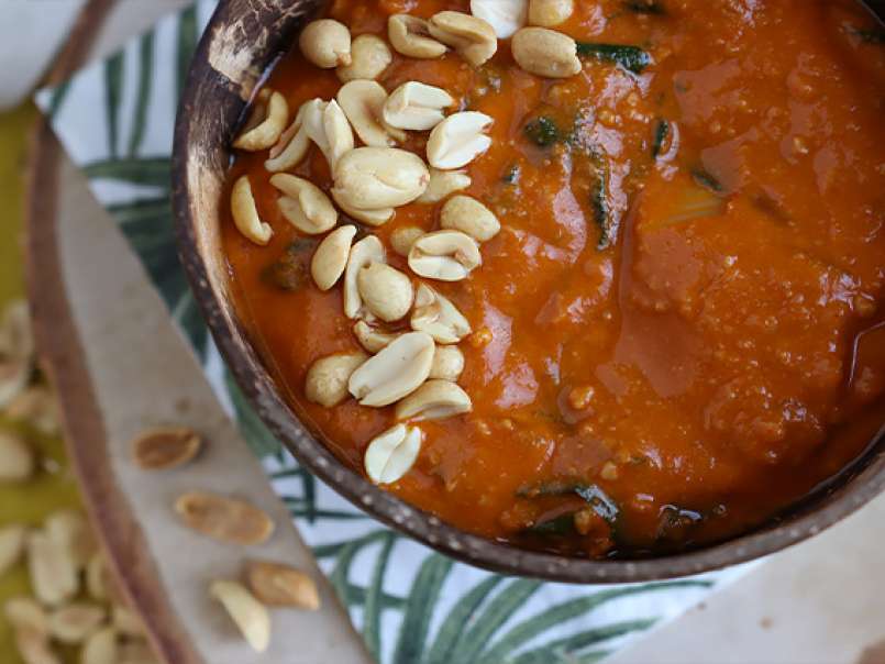 Zuppa Africana: pomodoro, arachidi e bietole - African Peanut soup - foto 3