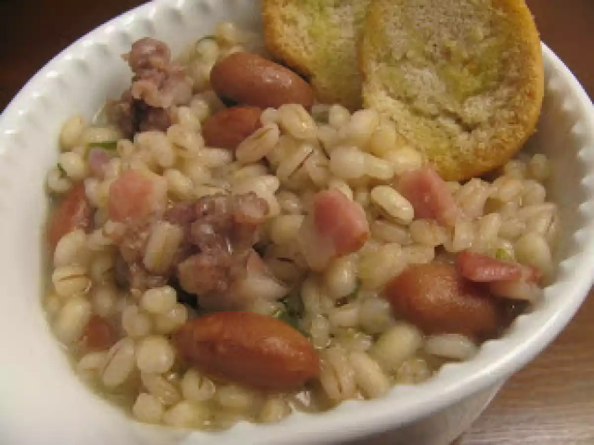 ZUPPA D'ORZO CON SALSICCIA - foto 2