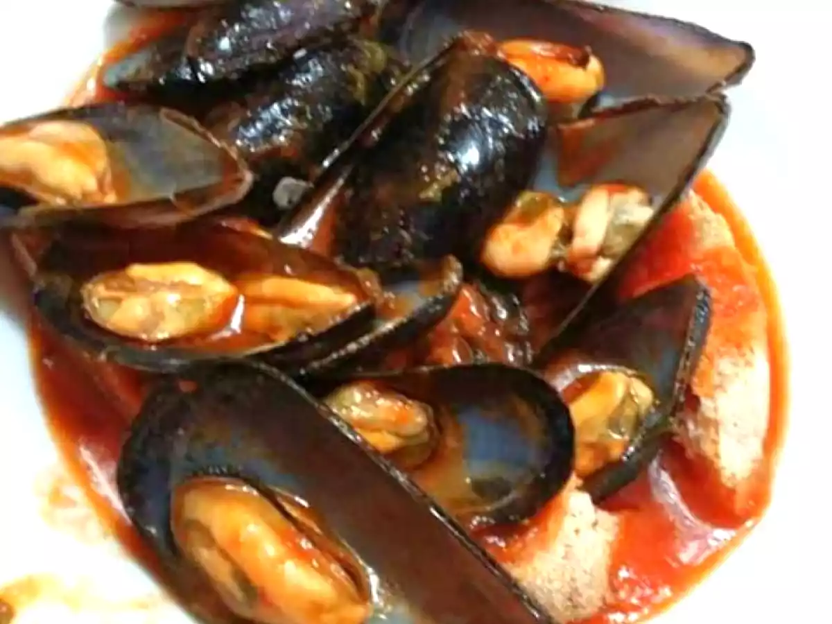 Zuppa di Cozze al Pomodoro