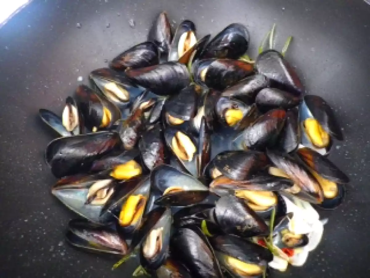 ZUPPA DI COZZE AL ROSMARINO - foto 9