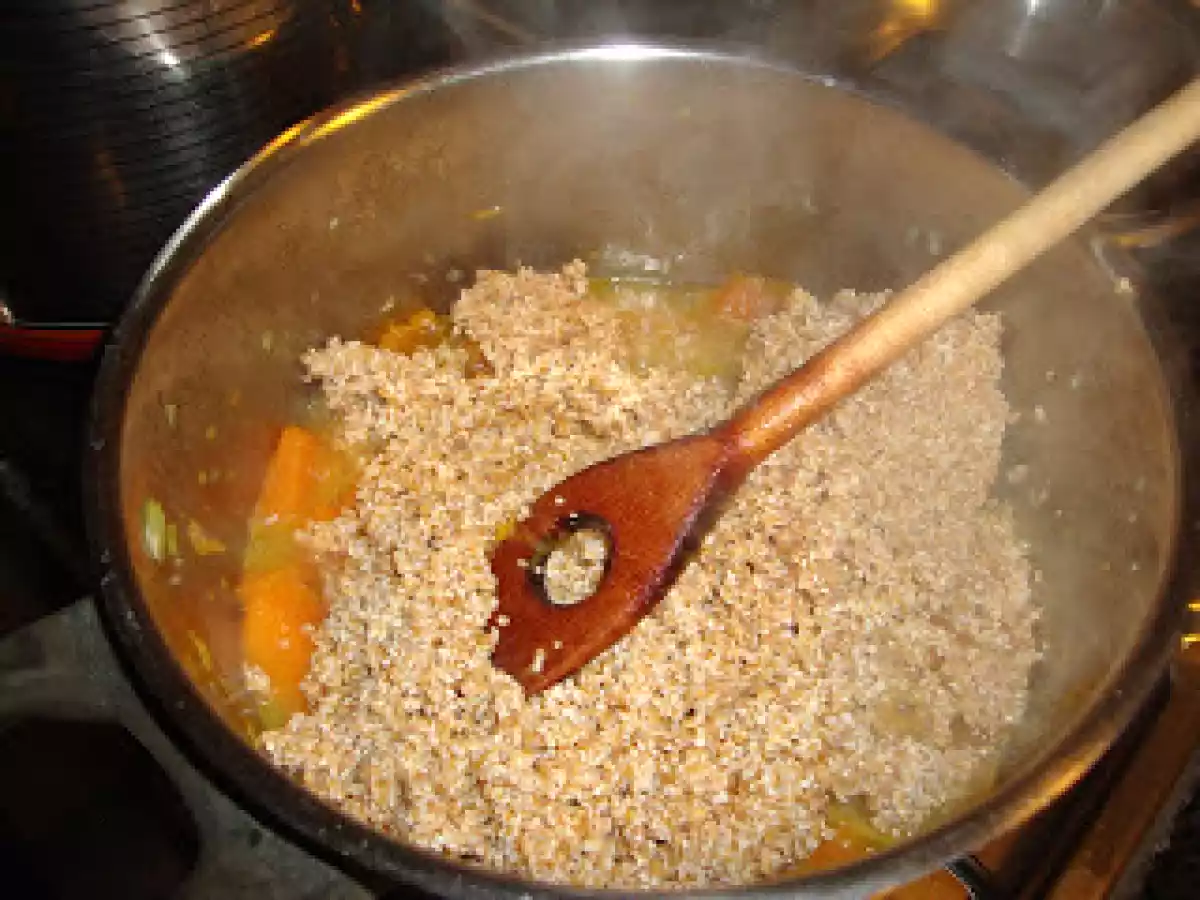 Zuppa di farro spezzato con la zucca gialla - foto 4