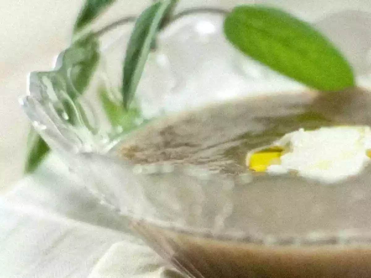 Zuppa di funghi e panna acida profumata al tartufo - foto 2