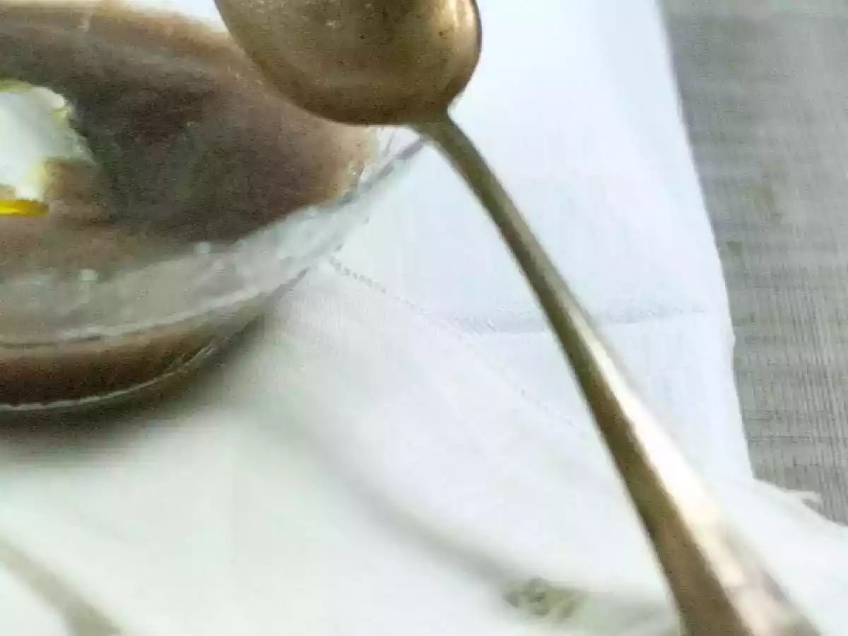 Zuppa di funghi e panna acida profumata al tartufo - foto 3