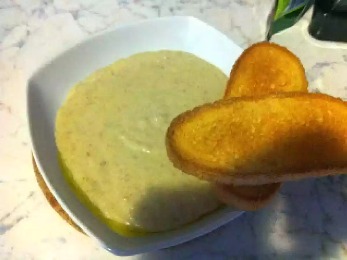 Zuppa di funghi e patate profumata al tartufo