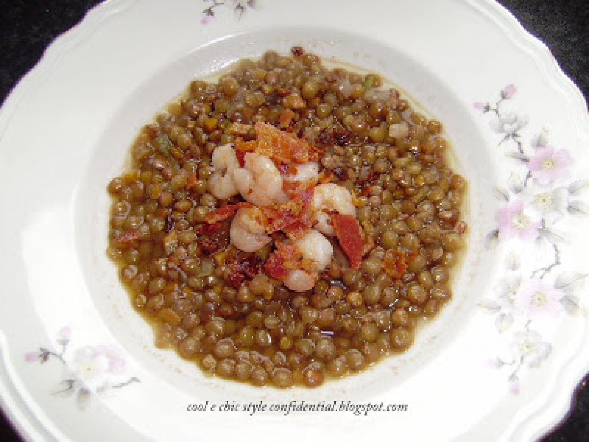 Zuppa di lenticchie, gamberetti e bacon