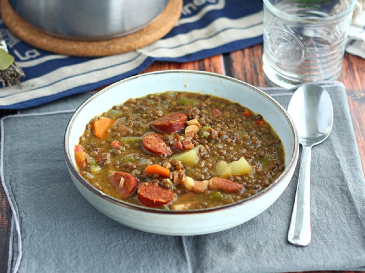 Zuppa di lenticchie spagnola