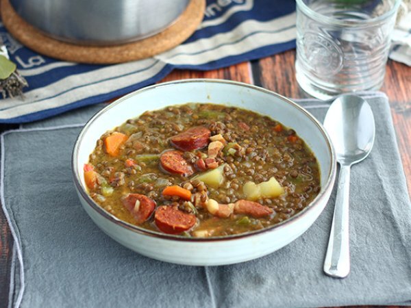 Zuppa di lenticchie spagnola Zuppa di lenticchie spagnola