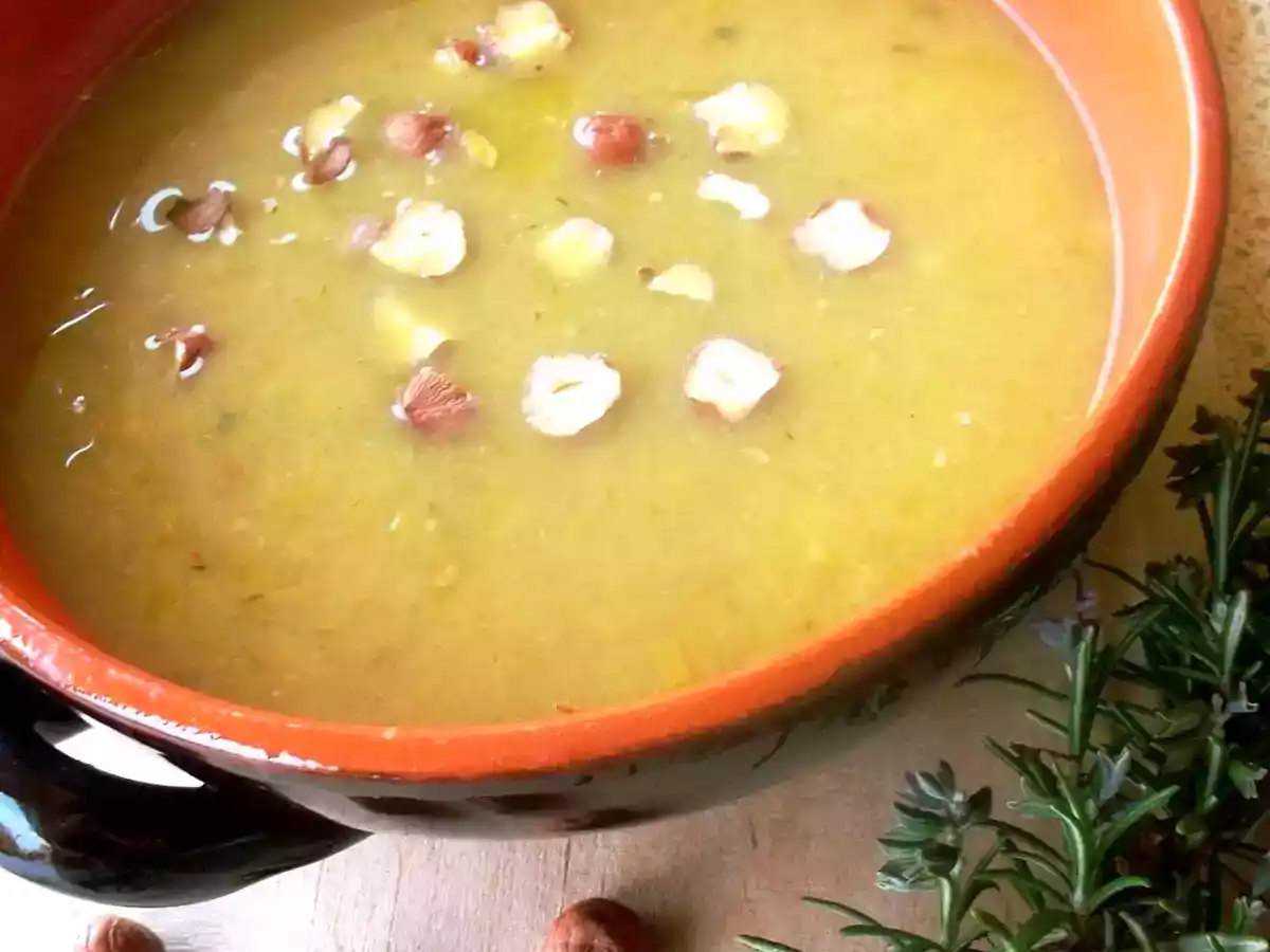 Zuppa di porri e cannellini