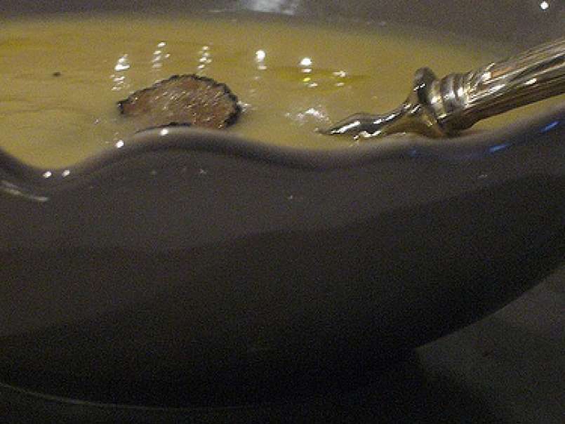 Zuppa di porri, patate e tartufo