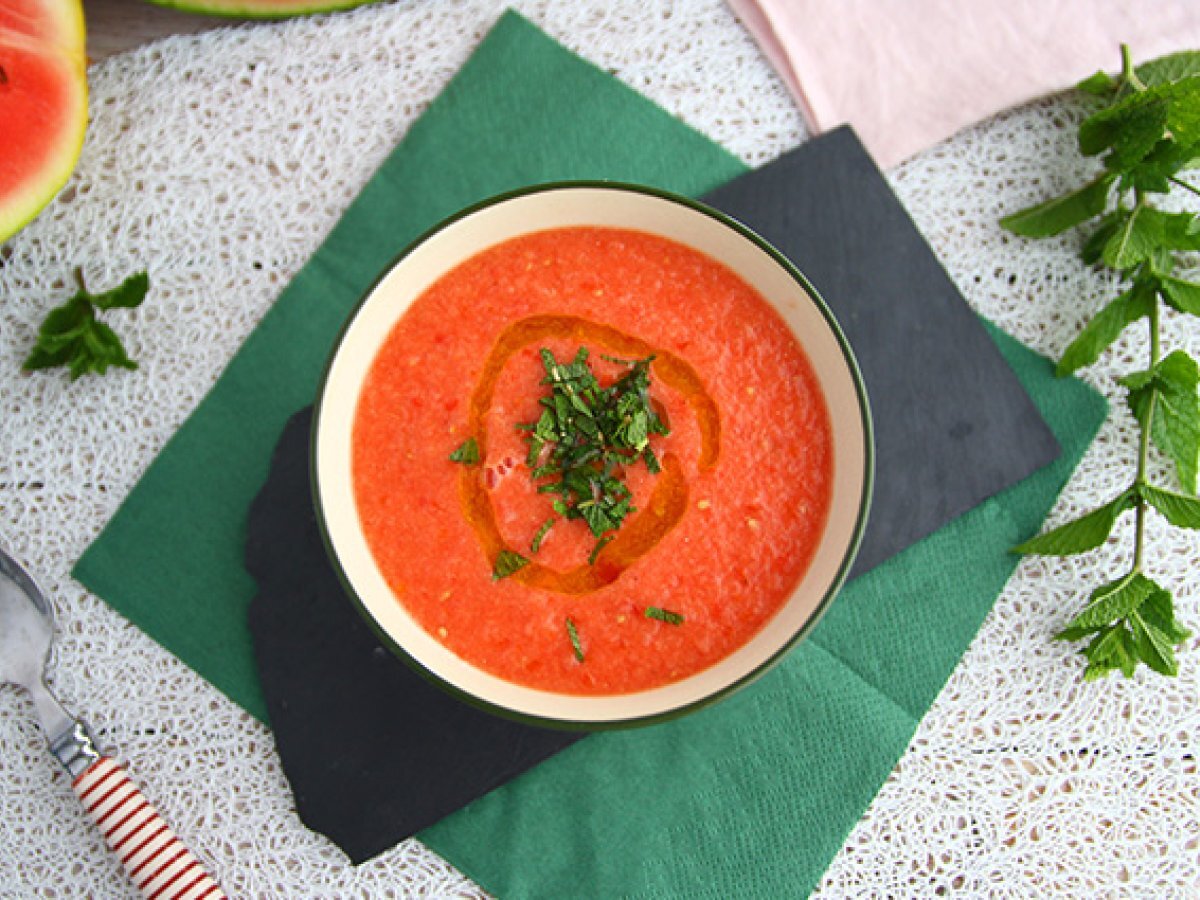 Zuppa fredda con pomodori e anguria - foto 4
